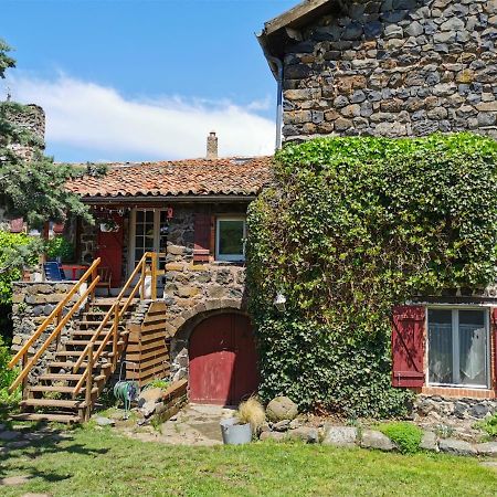 Les Gites Estaou Treillo Le Monastier sur Gazeille Exterior photo