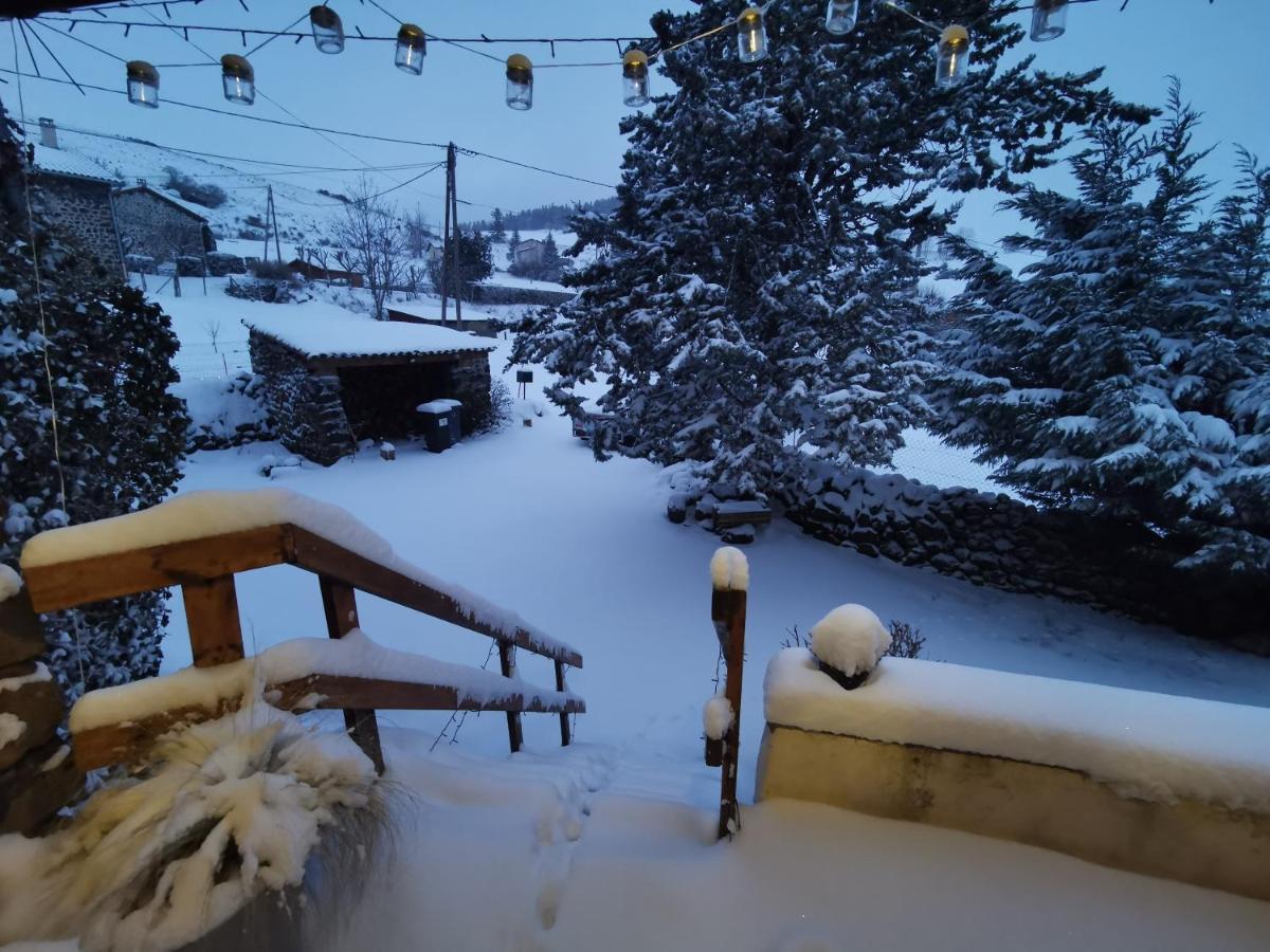 Les Gites Estaou Treillo Le Monastier sur Gazeille Exterior photo